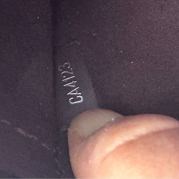 LOUIS VUITTON EPI LEATHER CLUTCH WRISTLET - Picture 10 of 11